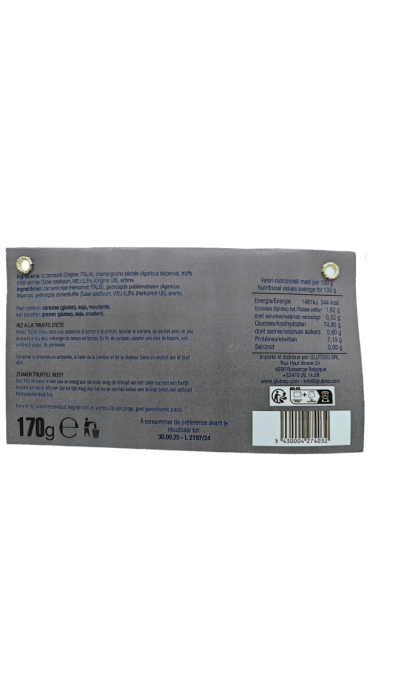 Risotto al tartufo estivo - Nourriture italienne Risotto al tartufo estivo - Nourriture italienne