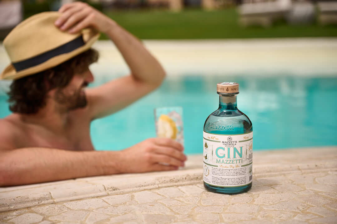 Gin & pisicine